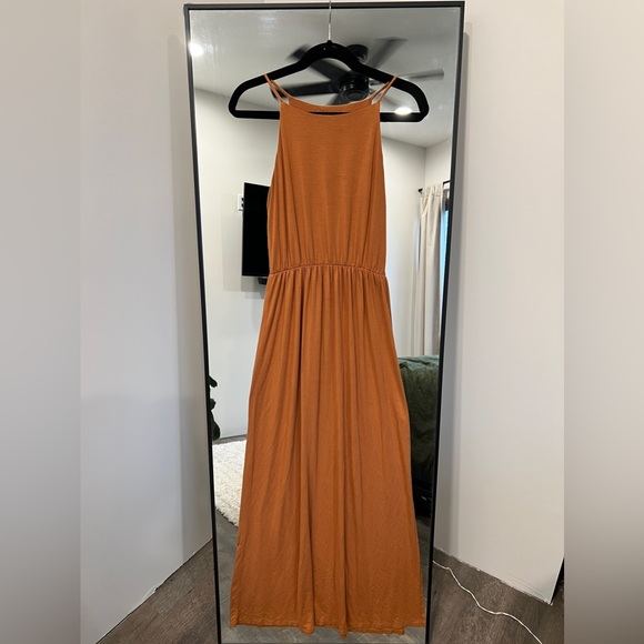 Knit Halter Maxi Dress - Picture 1 of 3